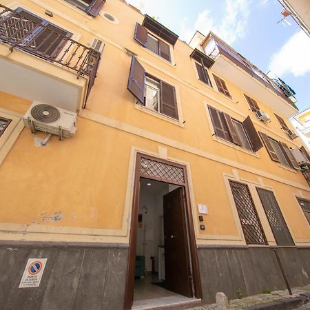 Casa Vacanze Alma B&B Grazioso Appartamento Sul Lungomare Di Pozzuoli A 300Mt Dal Centro E Dal Rione Terra By Movery ภายนอก รูปภาพ