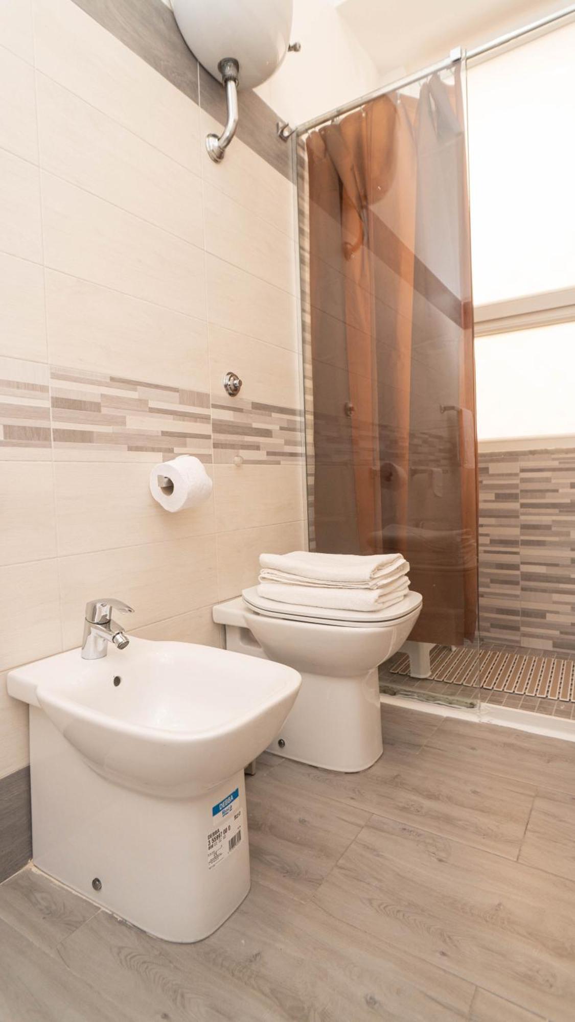 Casa Vacanze Alma B&B Grazioso Appartamento Sul Lungomare Di Pozzuoli A 300Mt Dal Centro E Dal Rione Terra By Movery ภายนอก รูปภาพ