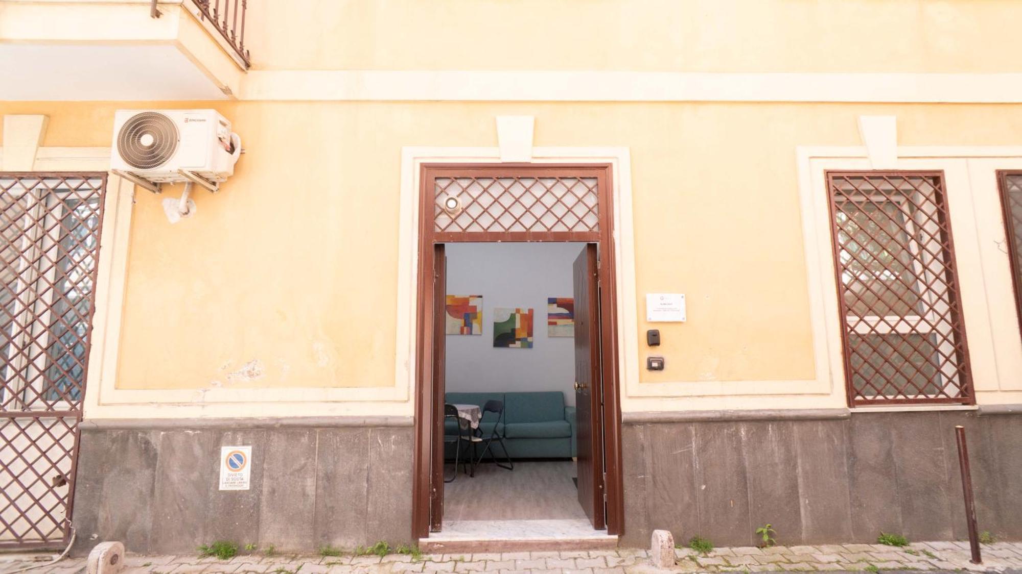 Casa Vacanze Alma B&B Grazioso Appartamento Sul Lungomare Di Pozzuoli A 300Mt Dal Centro E Dal Rione Terra By Movery ภายนอก รูปภาพ