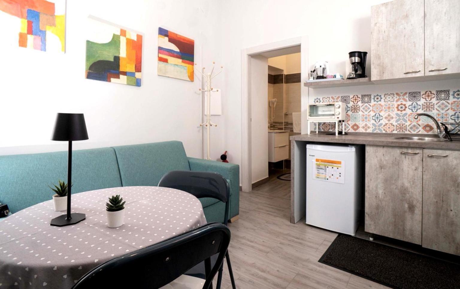 Casa Vacanze Alma B&B Grazioso Appartamento Sul Lungomare Di Pozzuoli A 300Mt Dal Centro E Dal Rione Terra By Movery ภายนอก รูปภาพ